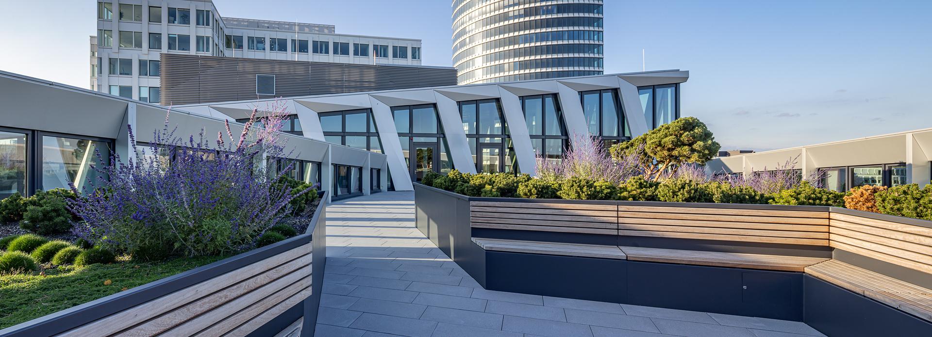 Referenz: OnePlaza Düsseldorf, Shape Hochbeete auf Dach