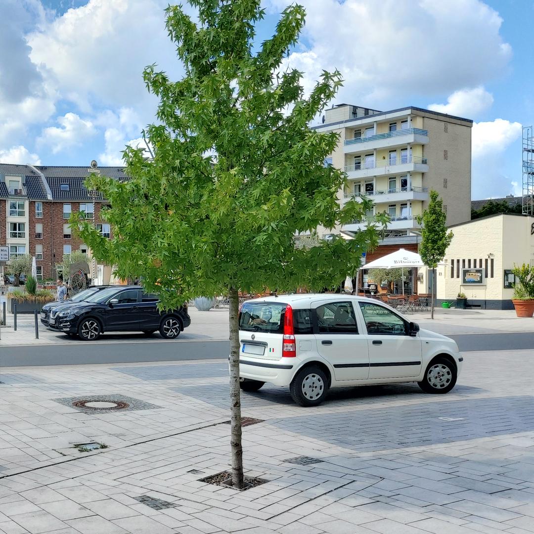 Referenz: Rathausplatz, Übach-Palenberg