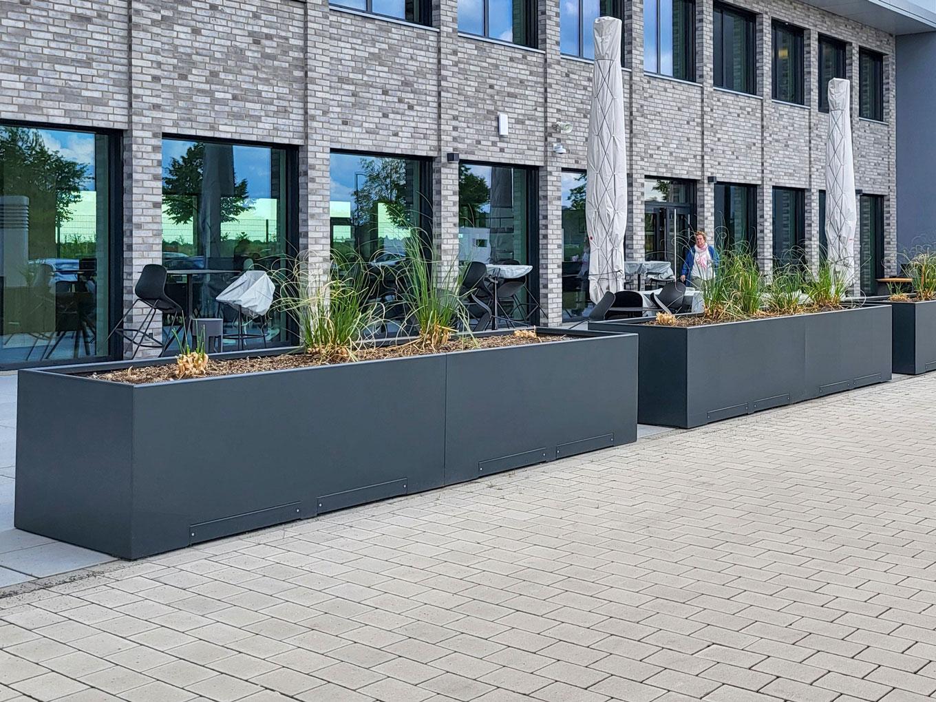 Referenz: DGN Firmensitz, Kaarst, mobile Cube Hochbeete