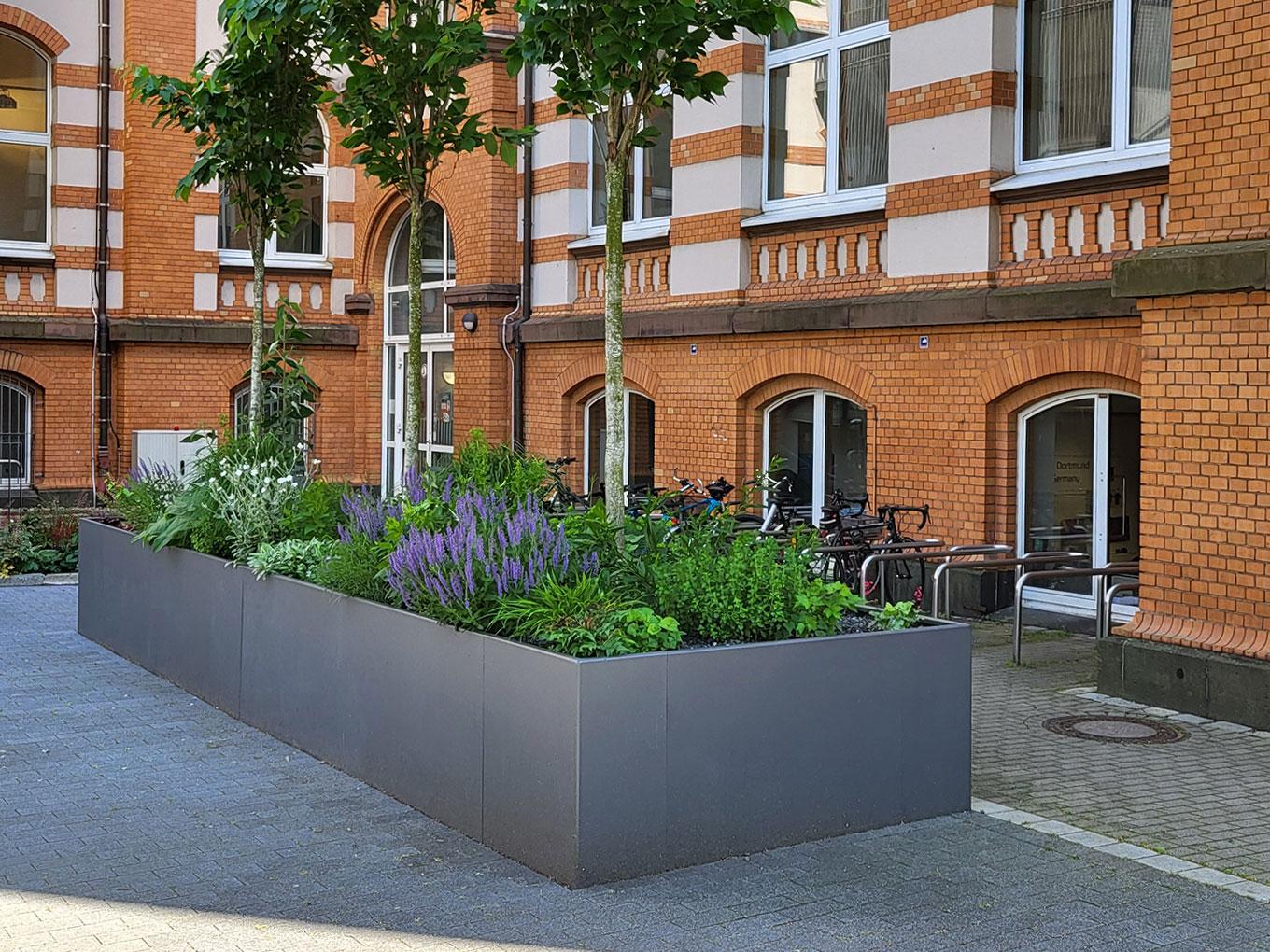 Referenz: Fachhochschule Dortmund, Shape Hochbeete