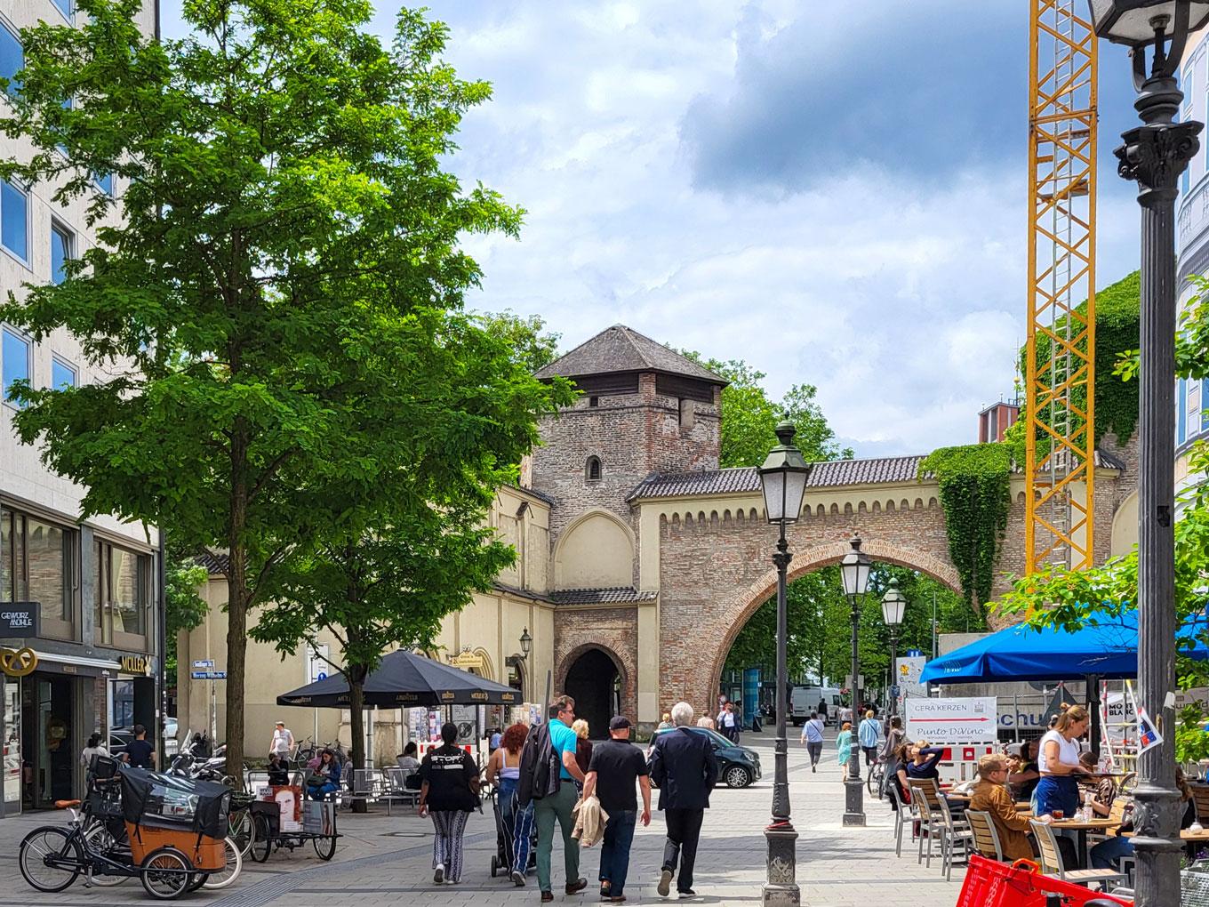 Referenz: Sendlinger Straße, München, Baumstandorte mit RootSpace 2024