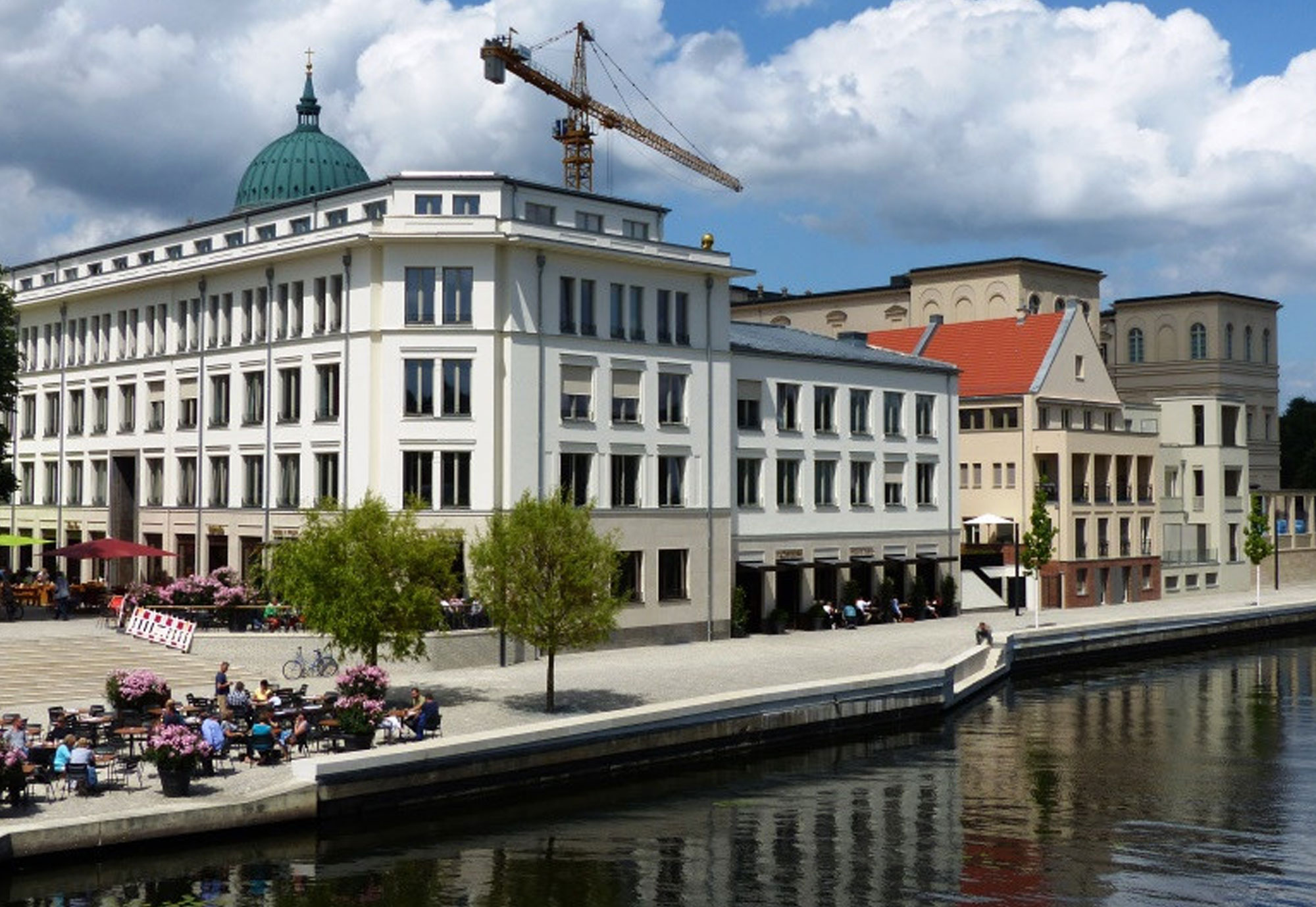 Otto-Braun Platz, Potsdam • Greenleaf